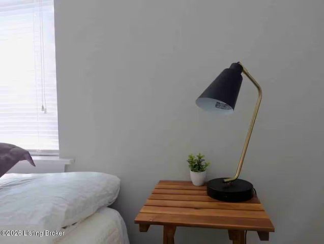 923 E Chestnut St, Louisville, KY 40204