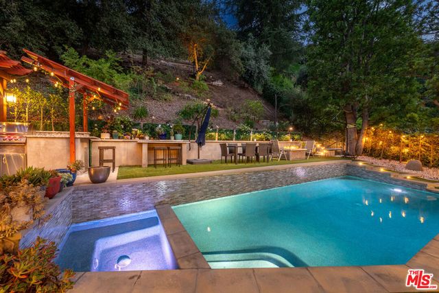 3740 Montuso Place, Encino, CA 91436