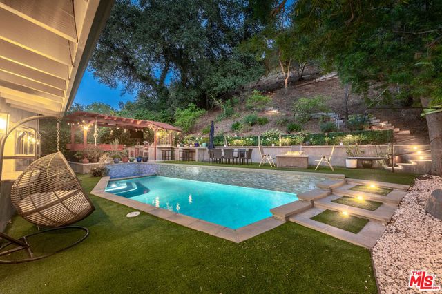 3740 Montuso Place, Encino, CA 91436