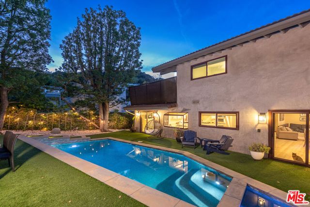 3740 Montuso Place, Encino, CA 91436