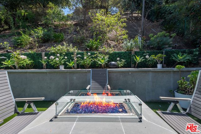 3740 Montuso Place, Encino, CA 91436