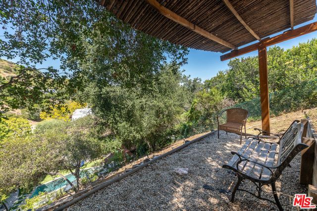 3740 Montuso Place, Encino, CA 91436