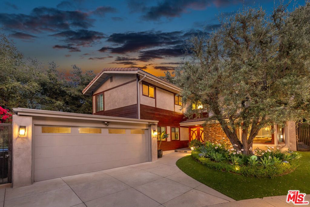3740 Montuso Place, Encino, CA 91436