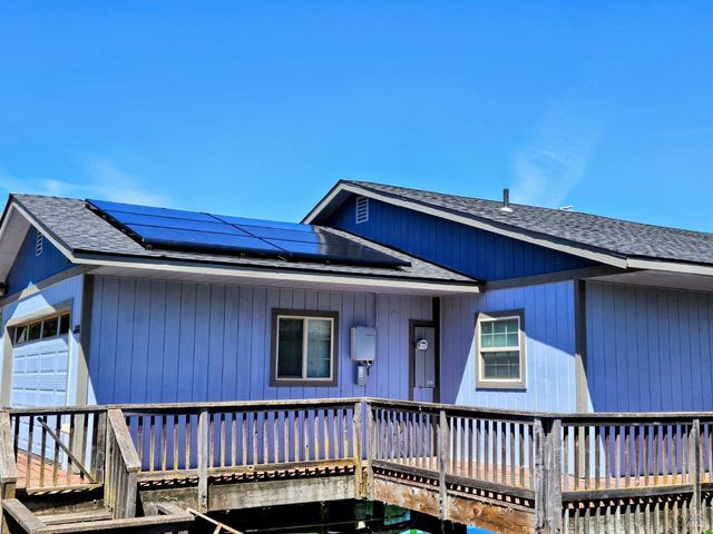 15198 Harbor Ln, Clearlake, CA 95422