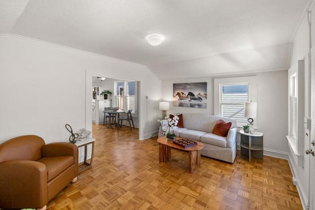 418 Fountain Avenue, Pacific Grove, CA 93950