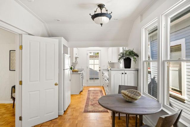 418 Fountain Avenue, Pacific Grove, CA 93950