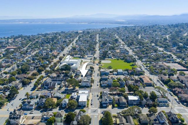 418 Fountain Avenue, Pacific Grove, CA 93950
