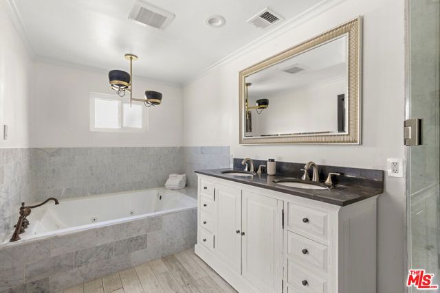 459 N Croft Avenue, Los Angeles, CA 90048