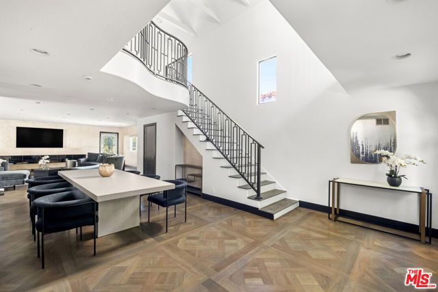 459 N Croft Avenue, Los Angeles, CA 90048