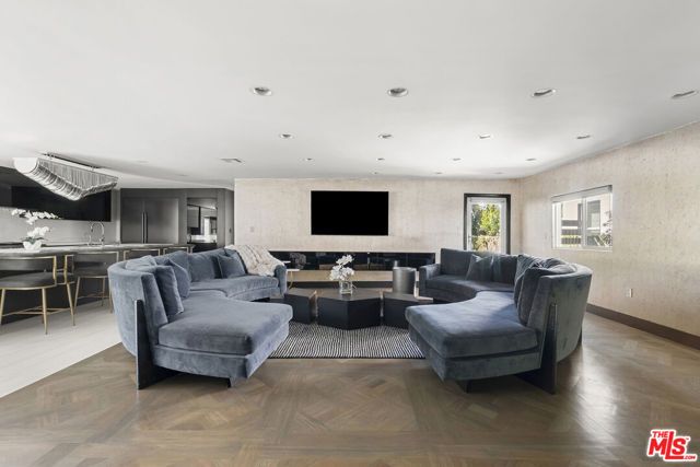 459 N Croft Avenue, Los Angeles, CA 90048