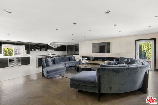 459 N Croft Avenue, Los Angeles, CA 90048