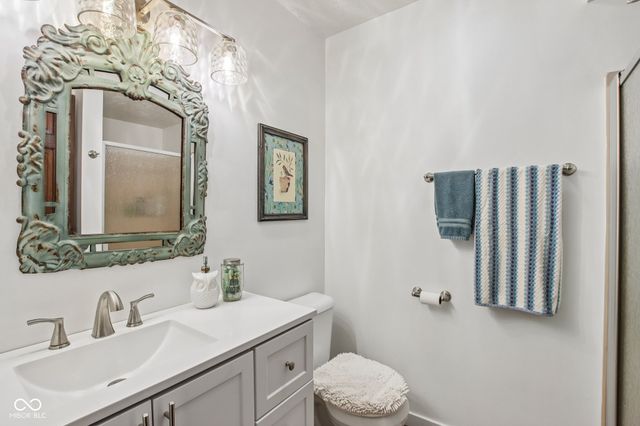 9535 E Southport Road, Indianapolis, IN 46259