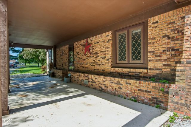 9535 E Southport Road, Indianapolis, IN 46259