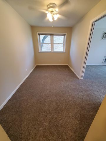 1940 Cherry Lane 213, Northbrook, IL 60062