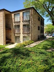 1940 Cherry Lane 213, Northbrook, IL 60062
