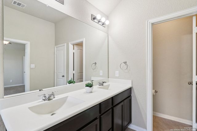 3142 Magnolia, New Braunfels, TX 78130