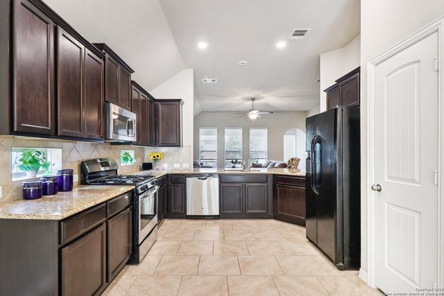 3142 Magnolia, New Braunfels, TX 78130