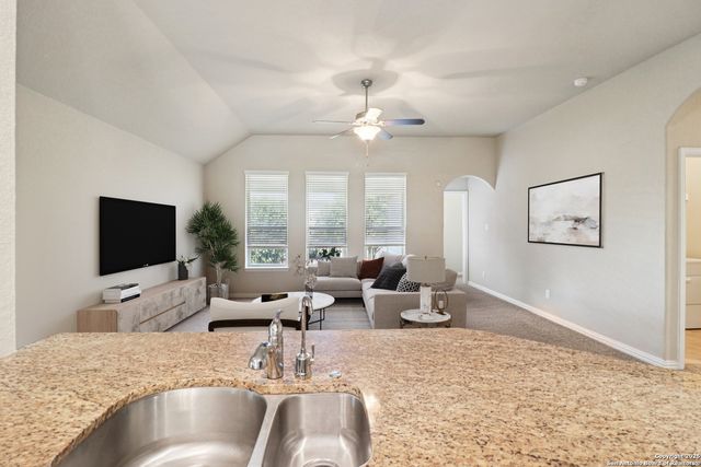3142 Magnolia, New Braunfels, TX 78130