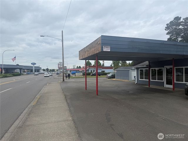 420 auburn Way N, Auburn, WA 98002