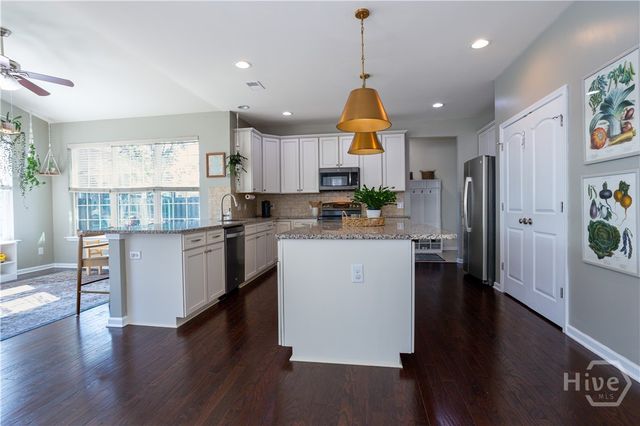 20 Smoke Rise Road, Richmond Hill, GA 31324