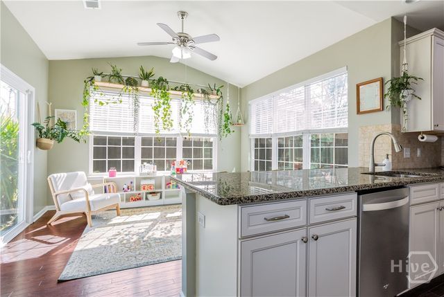 20 Smoke Rise Road, Richmond Hill, GA 31324