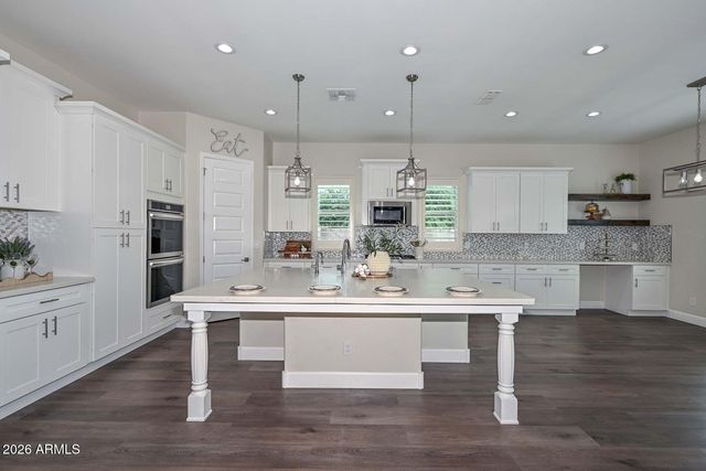 18373 W SELLS Drive, Goodyear, AZ 85395