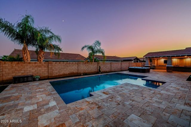 18373 W SELLS Drive, Goodyear, AZ 85395