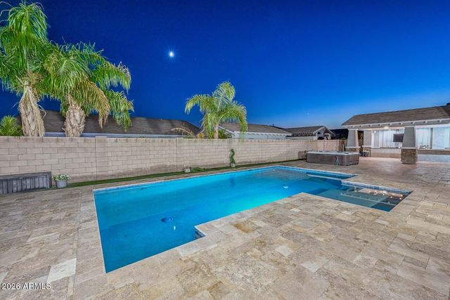 18373 W SELLS Drive, Goodyear, AZ 85395