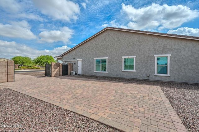 18373 W SELLS Drive, Goodyear, AZ 85395