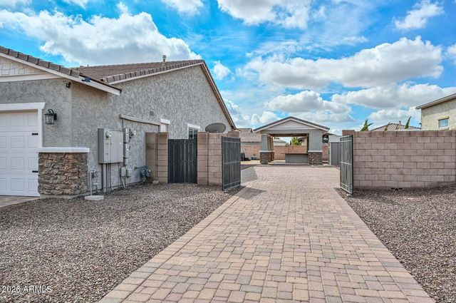 18373 W SELLS Drive, Goodyear, AZ 85395