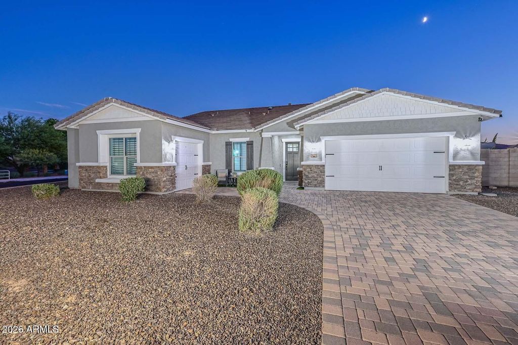 18373 W SELLS Drive, Goodyear, AZ 85395 — exterior