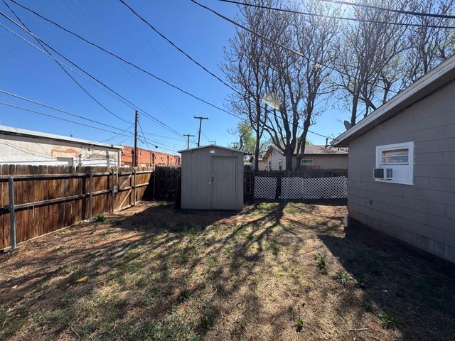 2208 35th Street, B, Lubbock, TX 79412
