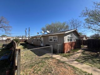 2208 35th Street, B, Lubbock, TX 79412