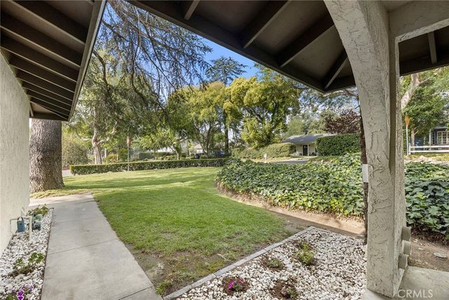 369 San Juan Way, La Canada Flintridge, CA 91011
