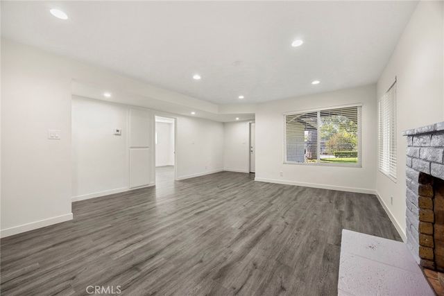 369 San Juan Way, La Canada Flintridge, CA 91011