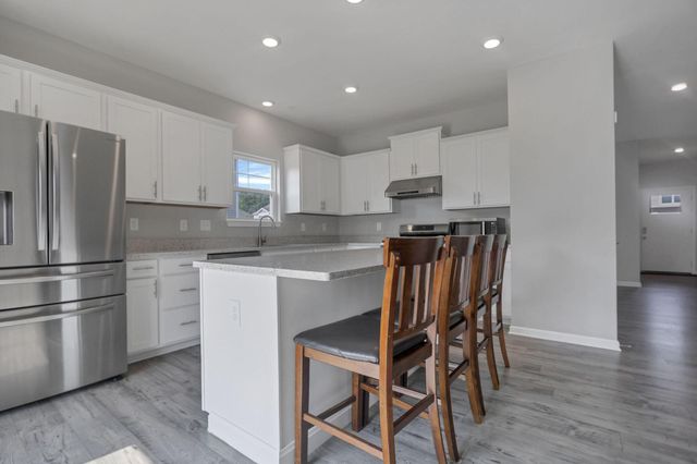 611 Timber Valley Drive, Pataskala, OH 43062