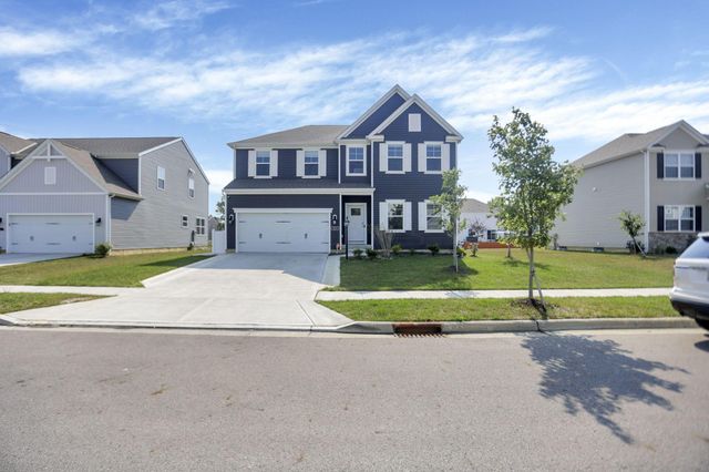 611 Timber Valley Drive, Pataskala, OH 43062