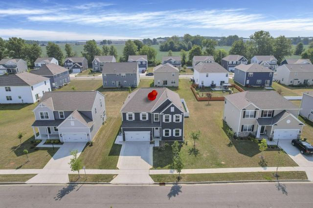 611 Timber Valley Drive, Pataskala, OH 43062
