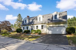26 Old Orchard Way Unit 26, Manchester, NH 03103