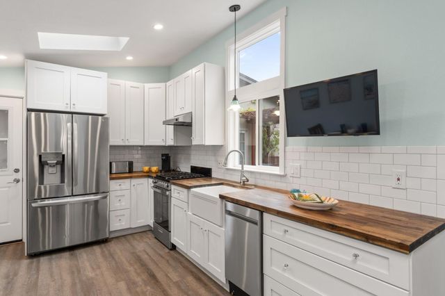 1416 Flores Drive, Pacifica, CA 94044