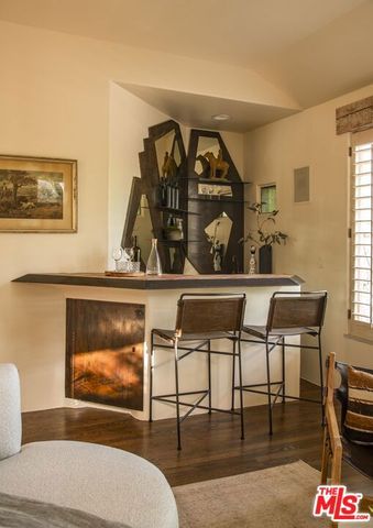 156 S La Peer Drive, Beverly Hills, CA 90211