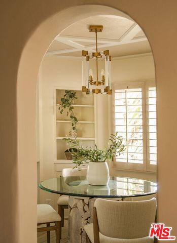 156 S La Peer Drive, Beverly Hills, CA 90211