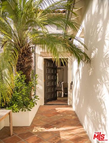 156 S La Peer Drive, Beverly Hills, CA 90211