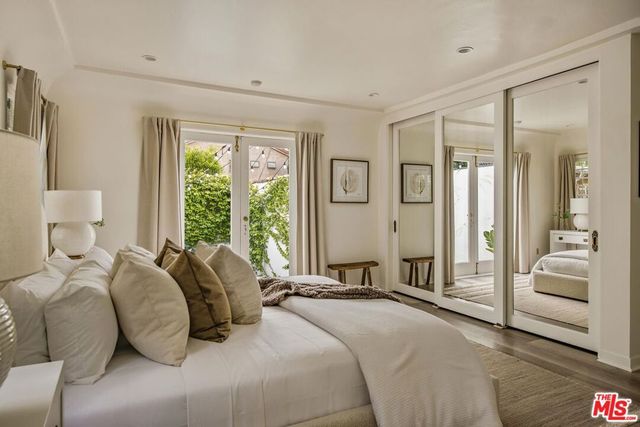 156 S La Peer Drive, Beverly Hills, CA 90211