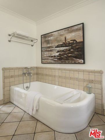 156 S La Peer Drive, Beverly Hills, CA 90211