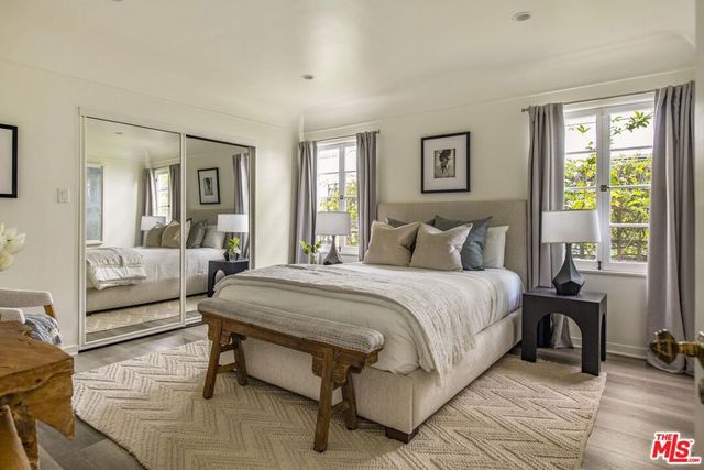 156 S La Peer Drive, Beverly Hills, CA 90211