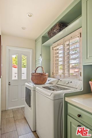 156 S La Peer Drive, Beverly Hills, CA 90211