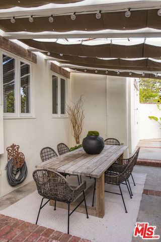 156 S La Peer Drive, Beverly Hills, CA 90211