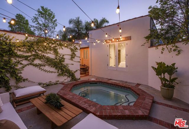 156 S La Peer Drive, Beverly Hills, CA 90211