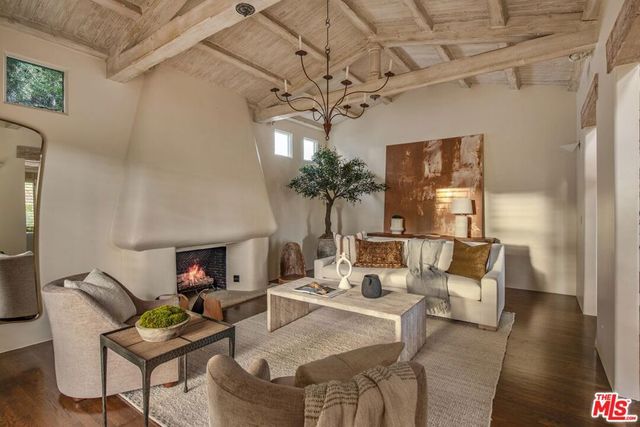 156 S La Peer Drive, Beverly Hills, CA 90211